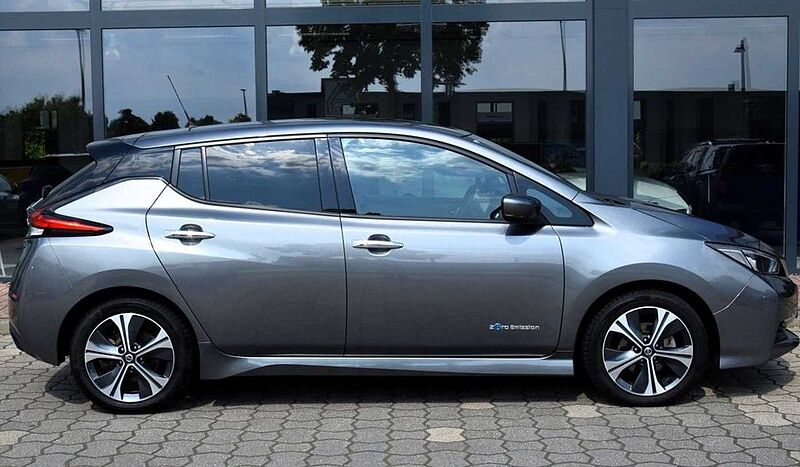 Nissan Leaf Tekna Navi Leder Kamera