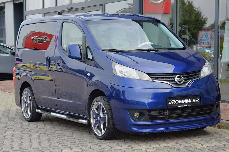 Nissan Evalia Fan Van Champions League