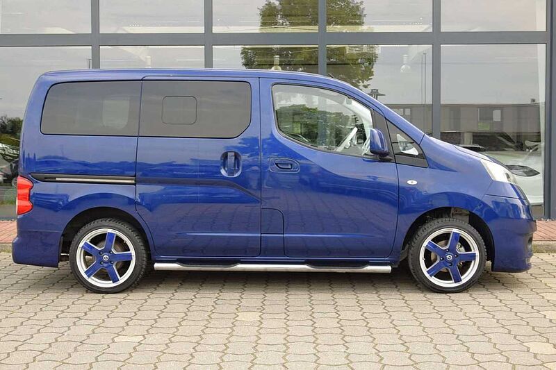 Nissan Evalia Fan Van Champions League