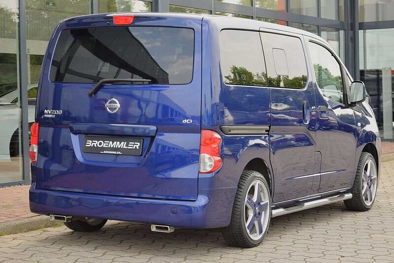 Nissan Evalia Fan Van Champions League